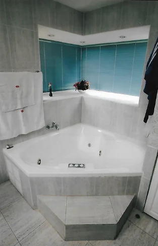 Jacuzzi